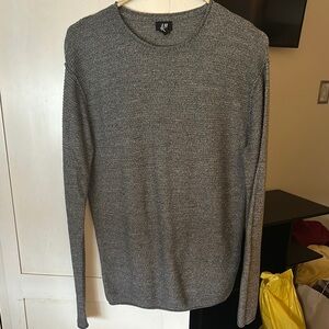 Gray Long Sleeve Knit Sweater